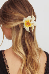 Ayni Frangipani Claw Clip Yellow