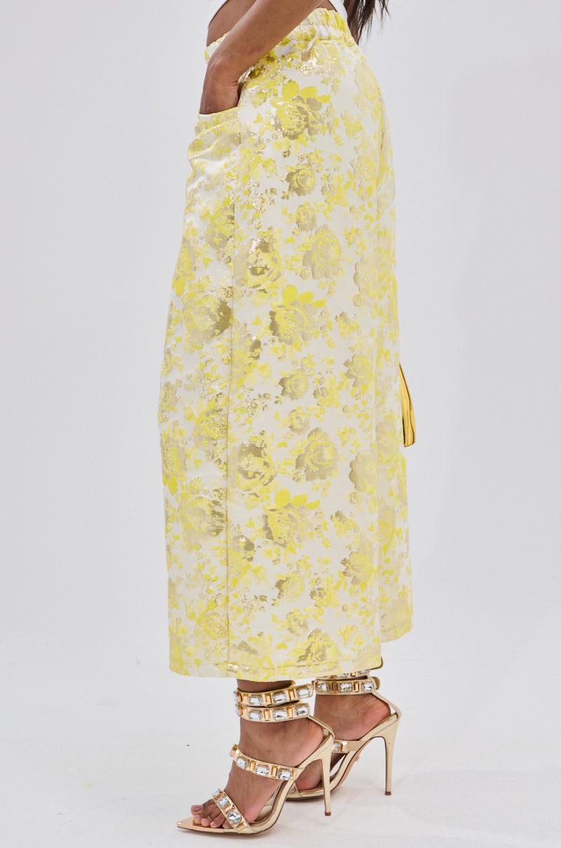 NO EXPECTATIONS CROPPED BROCADE PANTS