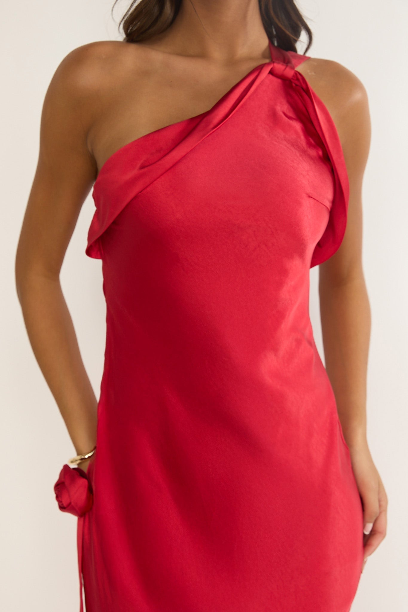 Star Fall One-Shoulder Rosette Maxi Dress Red