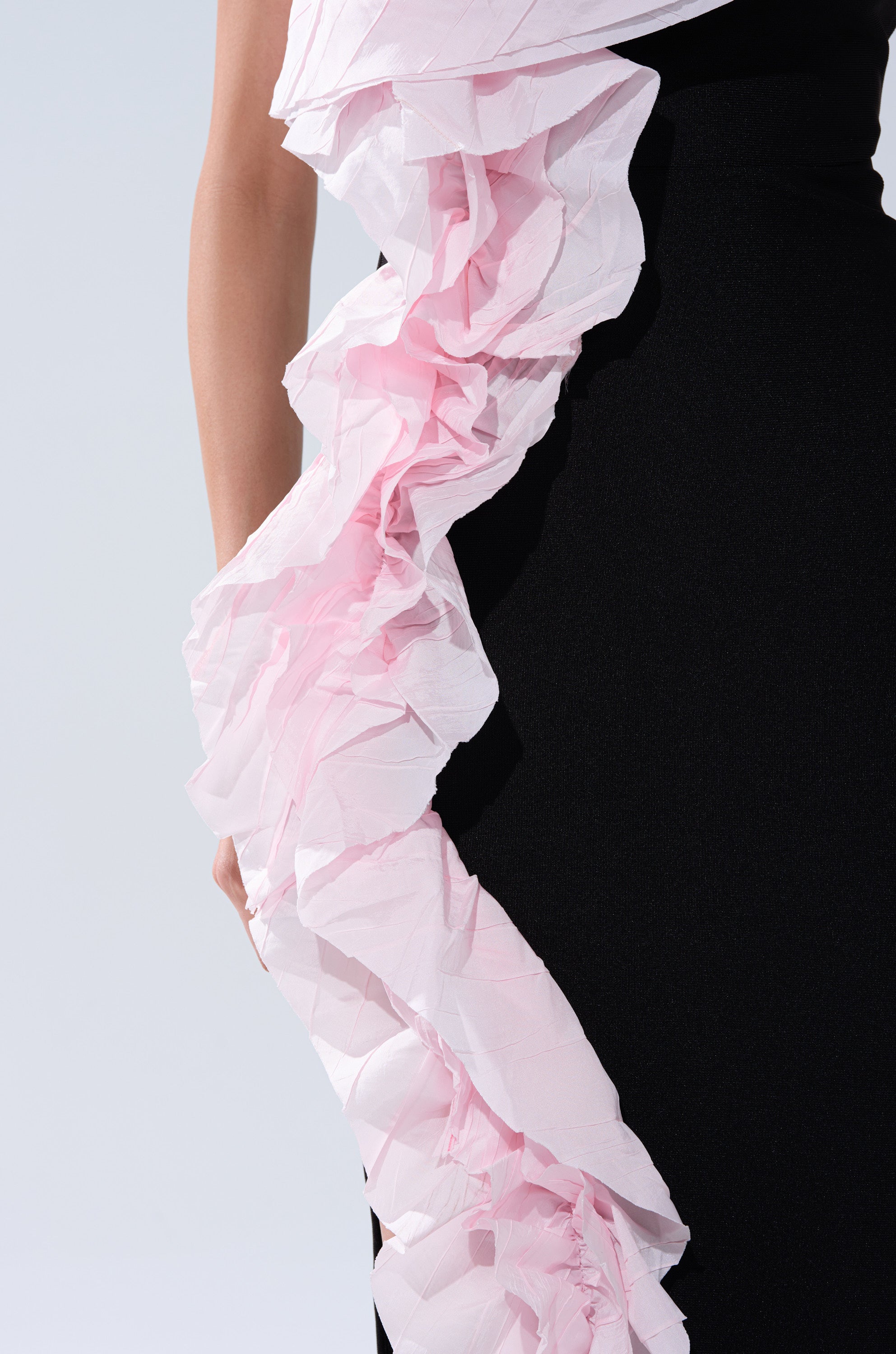 SOFT FLEX BANDAGE MIDI DRESS WITH RUFFLE DETAIL