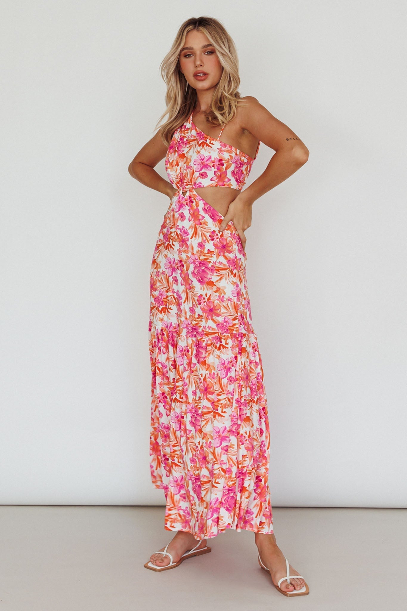 Evening Breeze Cut-Out Waist Maxi Dress Floral Pink