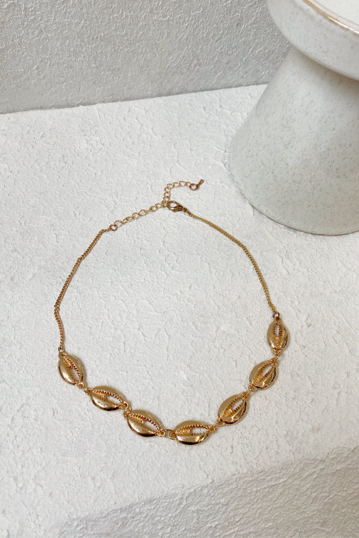 Fiji Gold Shell Chain Necklace
