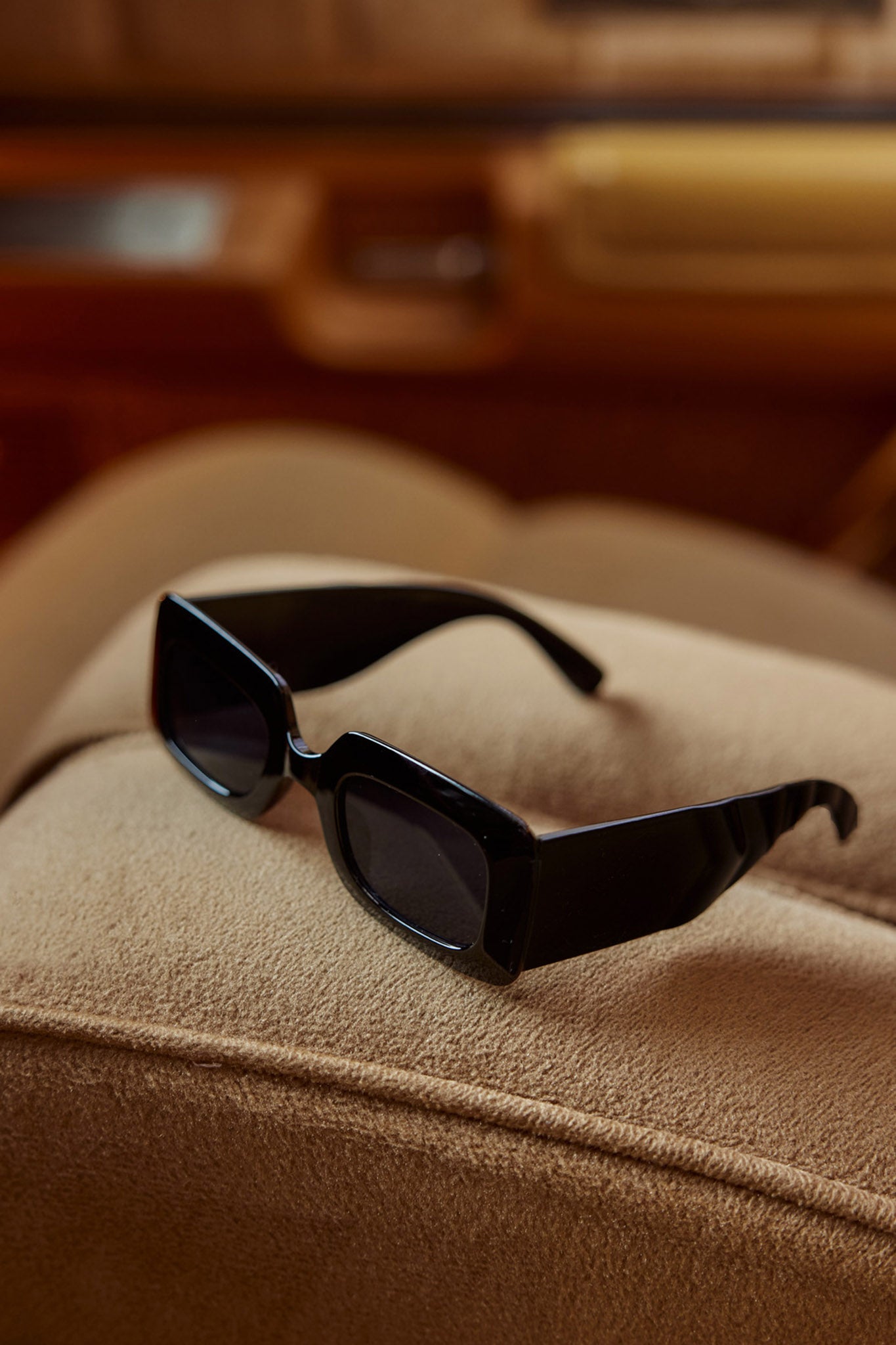 Hailey Rectangular Sunglasses Black