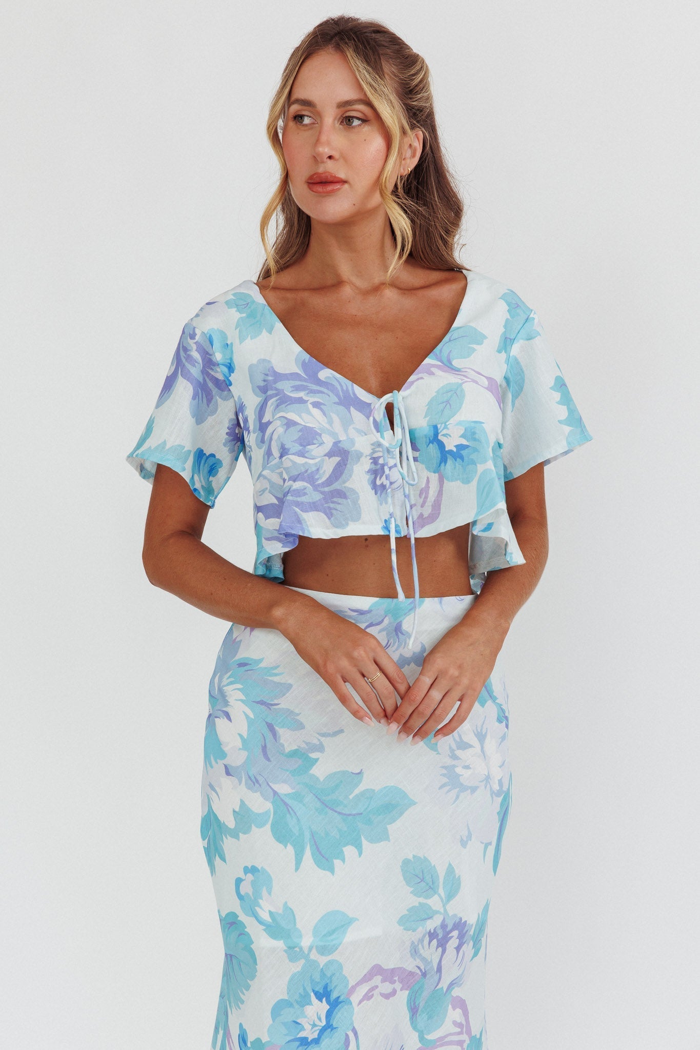 La Vie Tied Bust Crop Top Floral Blue